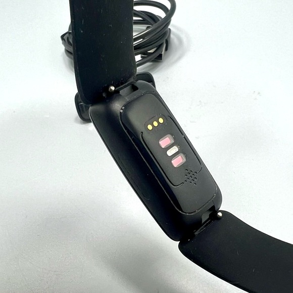 Fitbit Inspire 2 Black Fitbit & Charger Only - Picture 9 of 10